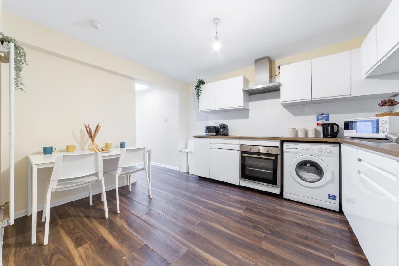 Twickenham Homes ไอล์เวิร์ธ ภายนอก รูปภาพ
