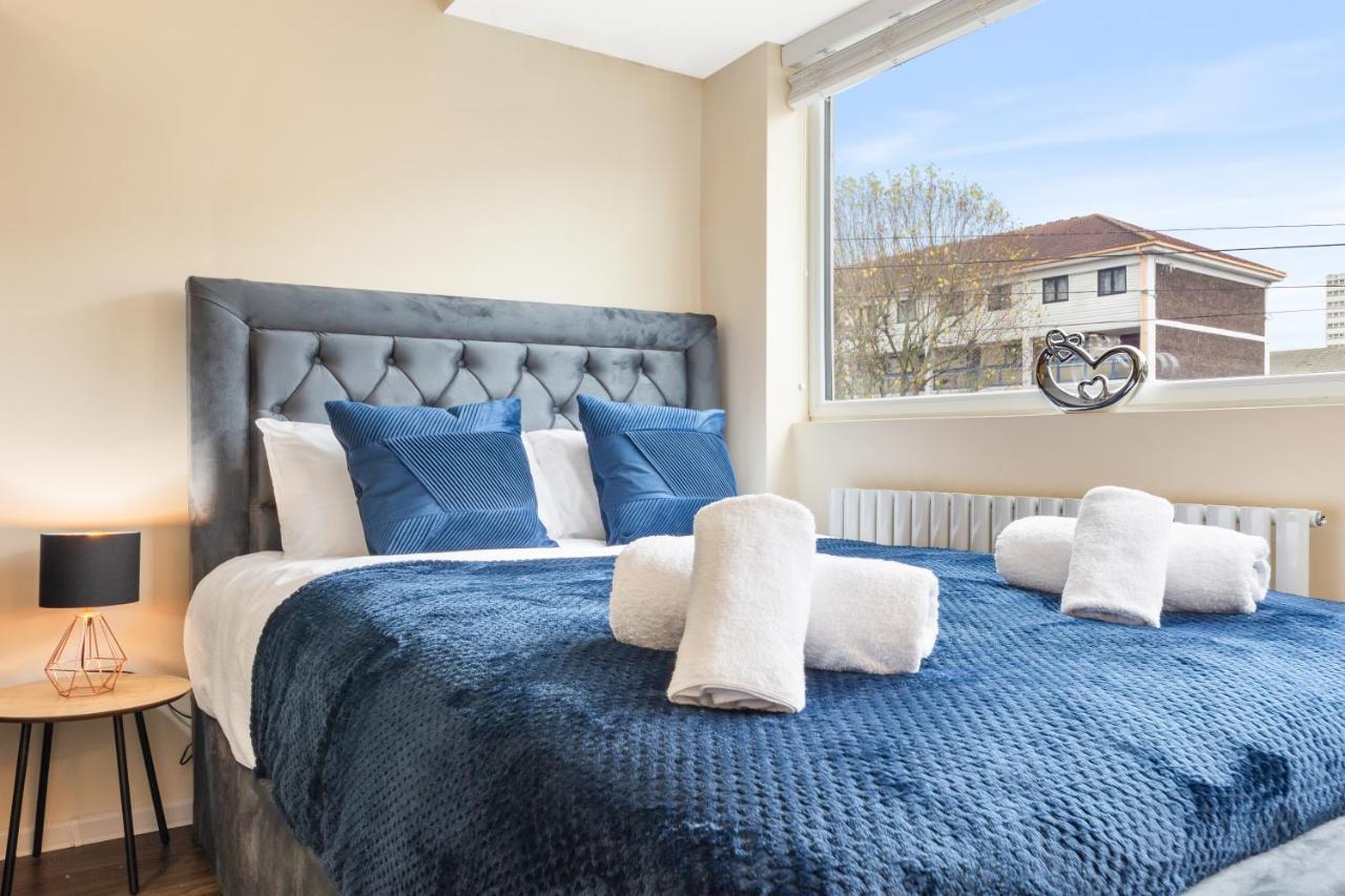 Twickenham Homes ไอล์เวิร์ธ ภายนอก รูปภาพ